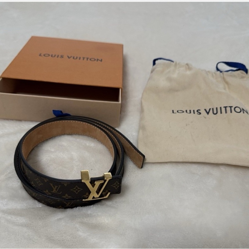 Louis Vuitton Women’s Monogram Belt